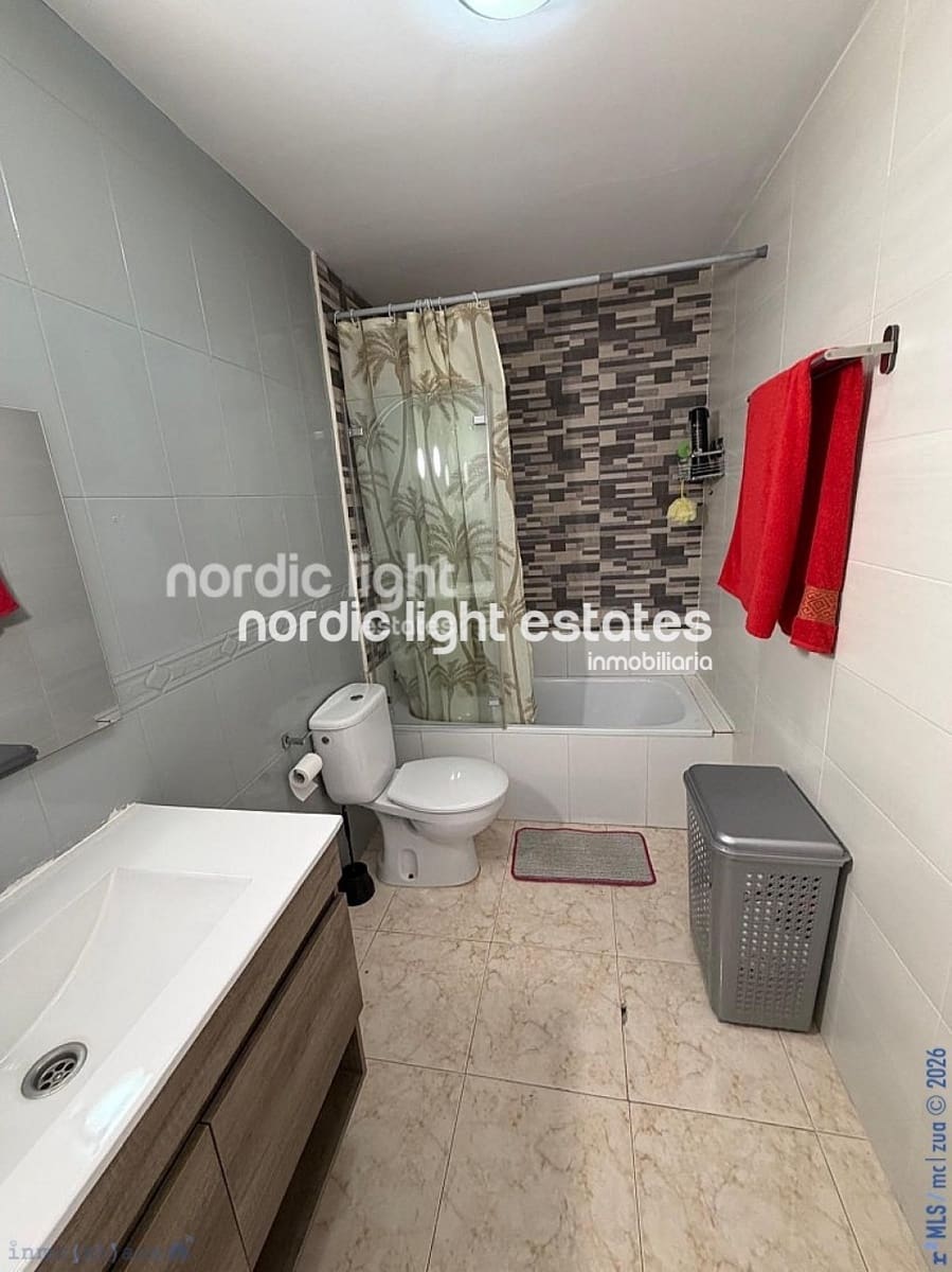 Apartamento de 2 habitaciones en Nerja en venta - 274.000 € (Ref: 9516605)