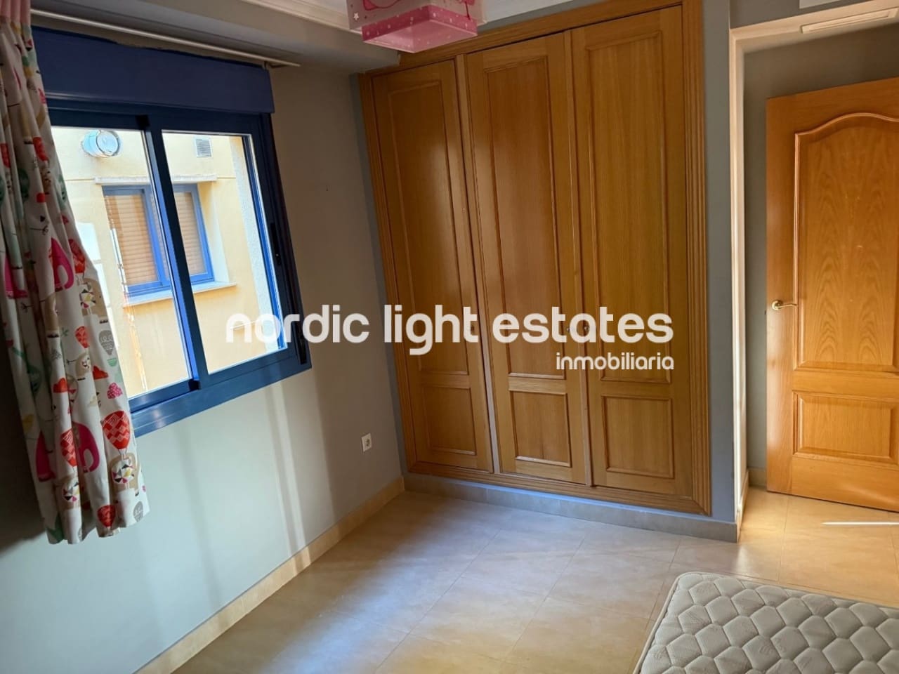 2 soveværelse Lejlighed til salg i Torre del Mar med garage - € 275.000 (Ref: 9532564)