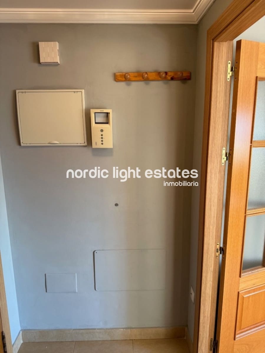 2 soveværelse Lejlighed til salg i Torre del Mar med garage - € 275.000 (Ref: 9532564)