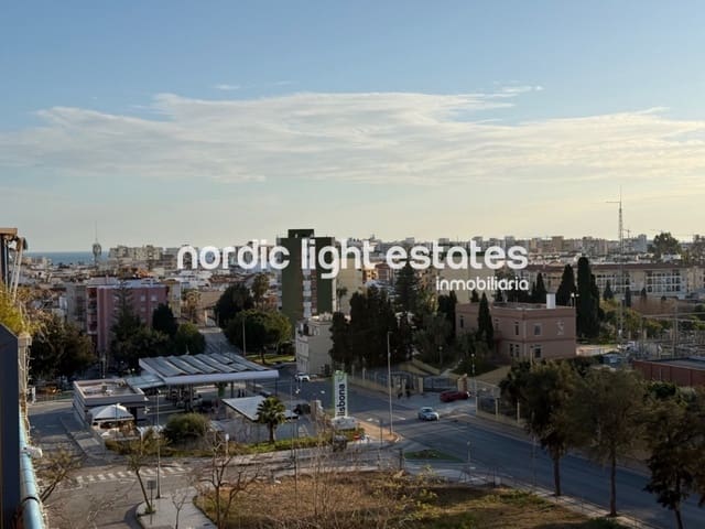 2 soveværelse Lejlighed til salg i Torre del Mar, Vélez-Málaga med garage - € 275.000 (Ref: 9532564)