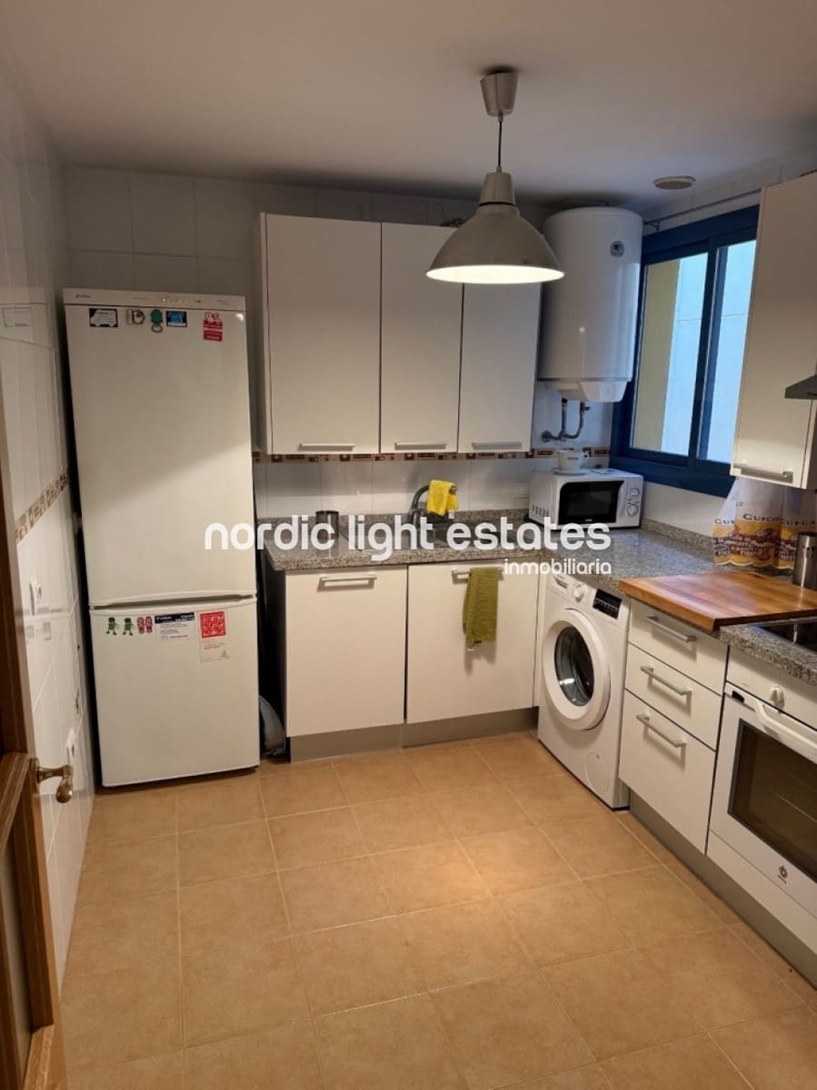 2 soveværelse Lejlighed til salg i Torre del Mar med garage - € 275.000 (Ref: 9532564)