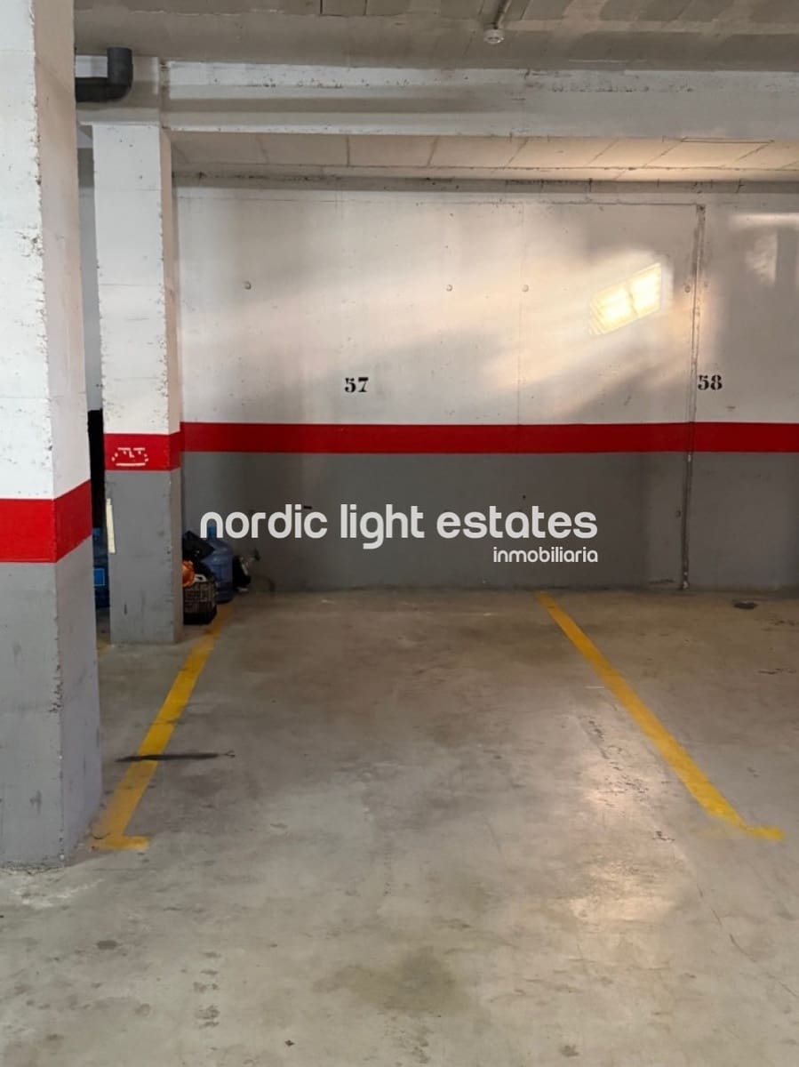 2 soveværelse Lejlighed til salg i Torre del Mar med garage - € 275.000 (Ref: 9532564)