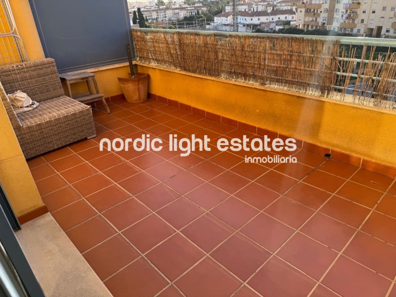 2 soveværelse Lejlighed til salg i Torre del Mar med garage - € 275.000 (Ref: 9532564)