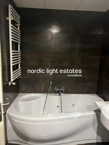 2 bedroom Apartment for sale in Torremolinos with pool garage - € 700,000 (Ref: 9542127)