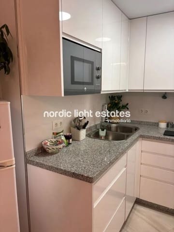 Studio til salg i Torrox-Costa, Torrox med swimmingpool - € 197.000 (Ref: 9549787)