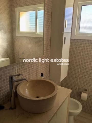 2 bedroom Apartment for sale in Torremolinos with pool garage - € 380,000 (Ref: 9559094)