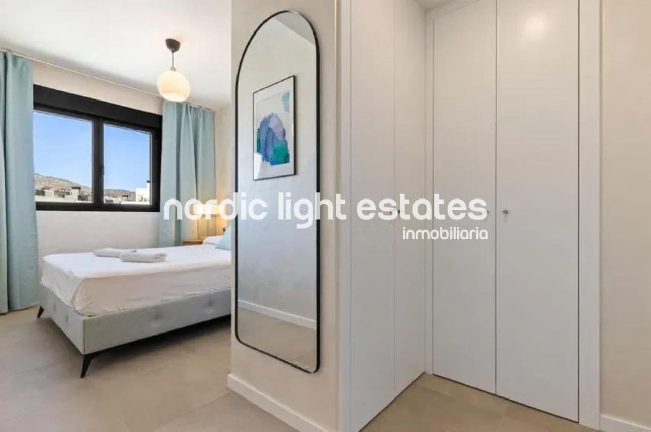 1 soveværelse Lejlighed til salg i Torremolinos med swimmingpool garage - € 595.000 (Ref: 9563833)