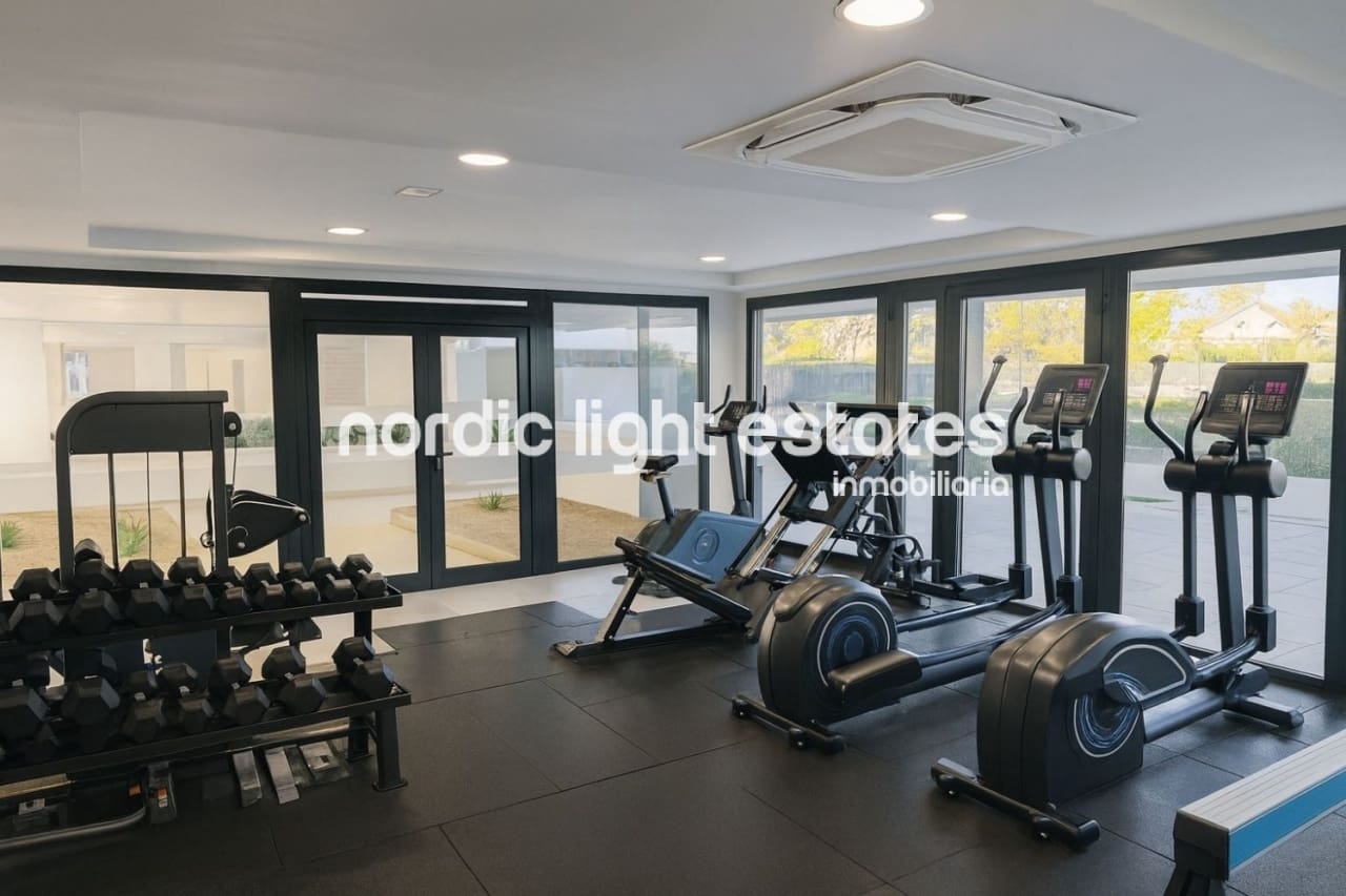 1 soveværelse Lejlighed til salg i Torremolinos med swimmingpool garage - € 595.000 (Ref: 9563833)