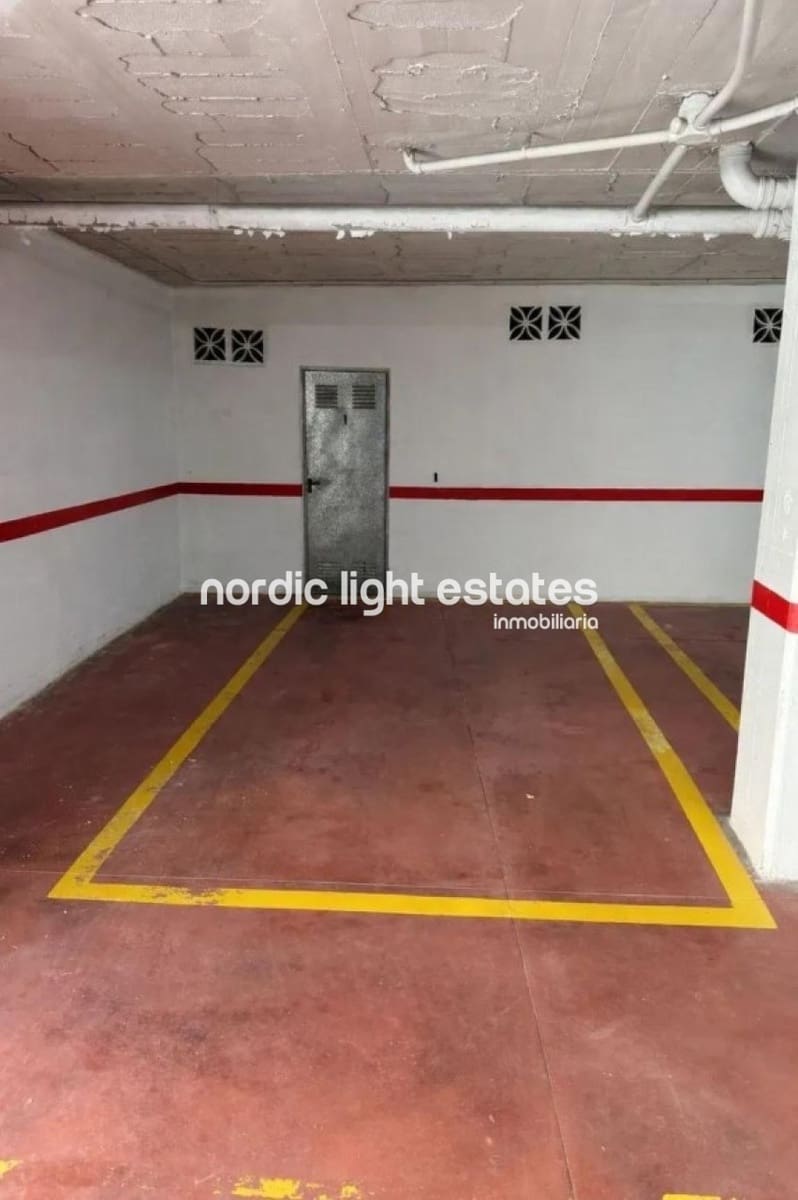 4 sypialnia Penthouse na sprzedaż w Torremolinos z basenem garażem - 549 000 € (Ref: 9563834)