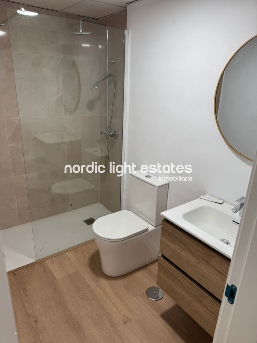 4 sypialnia Penthouse na sprzedaż w Torremolinos z basenem garażem - 549 000 € (Ref: 9563834)