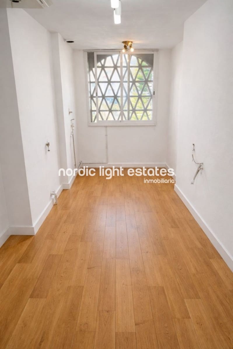 4 sypialnia Penthouse na sprzedaż w Torremolinos z basenem garażem - 549 000 € (Ref: 9563834)