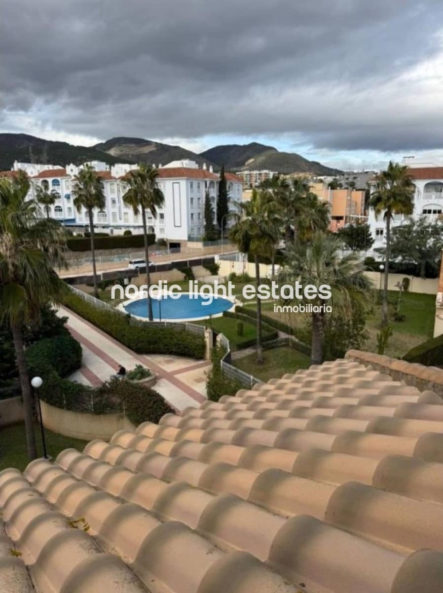 4 sypialnia Penthouse na sprzedaż w Torremolinos z basenem garażem - 549 000 € (Ref: 9563834)