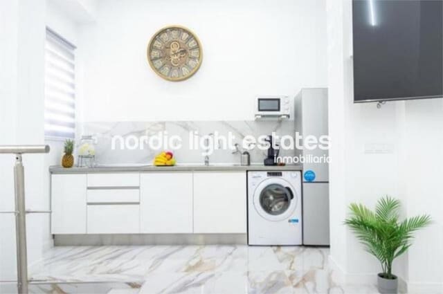 Studio till salu i Málaga stad - 180 000 € (Ref: 9569549)