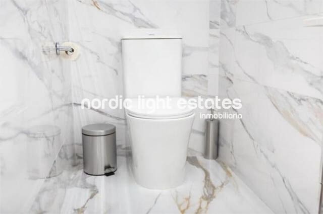 Studio till salu i Málaga stad - 180 000 € (Ref: 9569549)