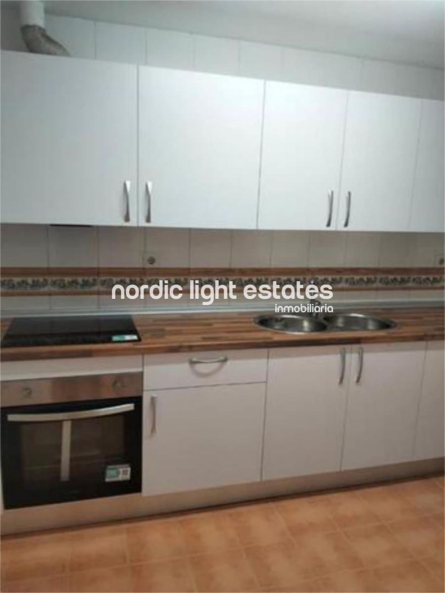 2 soveværelse Lejlighed til salg i Malaga by med swimmingpool garage - € 420.000 (Ref: 9580134)