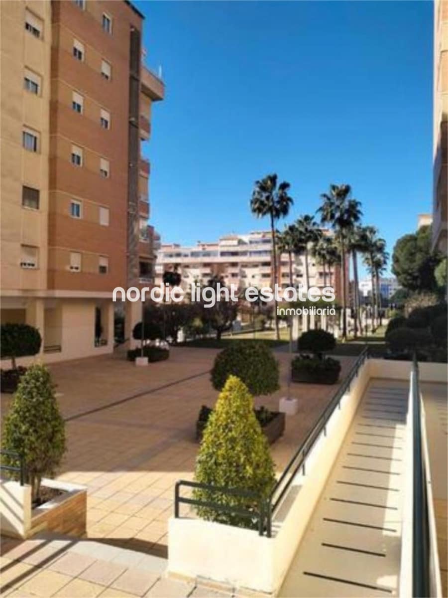 2 soveværelse Lejlighed til salg i Malaga by med swimmingpool garage - € 420.000 (Ref: 9580134)