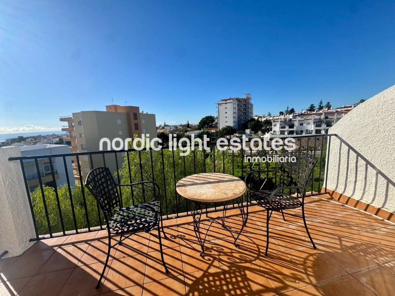 2 bedroom Semi-detached Villa for sale in Nerja with pool - € 345,000 (Ref: 9584529)