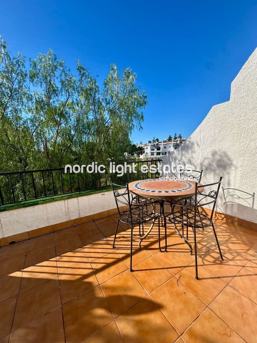 2 bedroom Semi-detached Villa for sale in Nerja with pool - € 345,000 (Ref: 9584529)