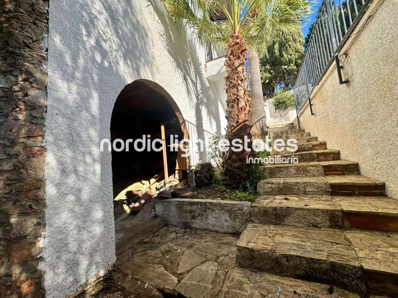 2 bedroom Semi-detached Villa for sale in Nerja with pool - € 345,000 (Ref: 9584529)