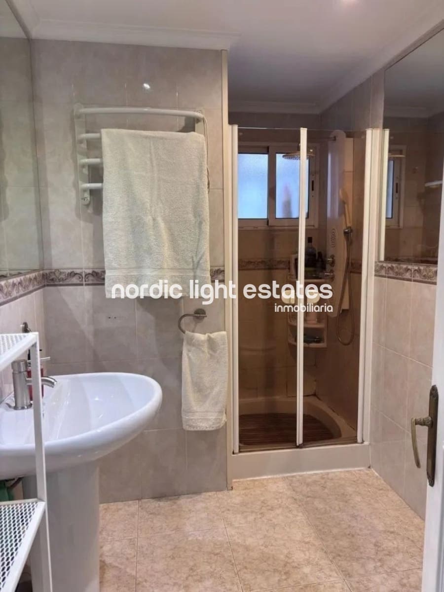 3 soveværelse Lejlighed til salg i Malaga by - € 286.000 (Ref: 9588212)