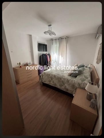 Piso de 3 habitaciones en Torremolinos en venta con piscina garaje - 360.000 € (Ref: 9588384)