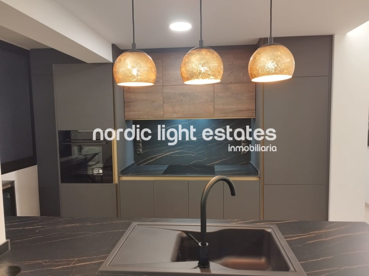 2 bedroom Apartment for rent in Nerja - € 1,300 (Ref: 9614139)