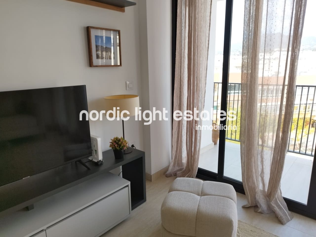 2 bedroom Apartment for rent in Nerja - € 1,300 (Ref: 9614139)