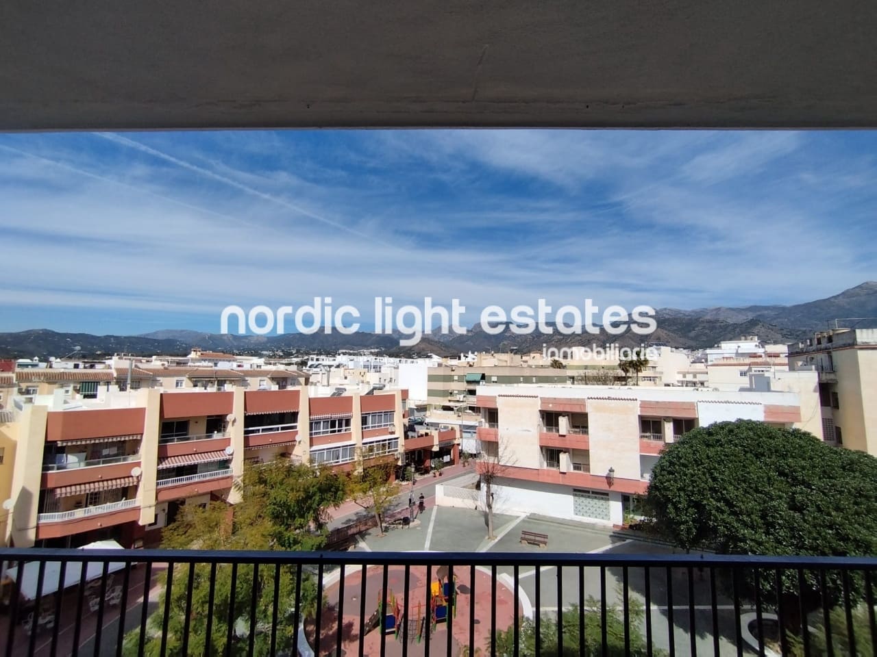 2 bedroom Apartment for rent in Nerja - € 1,300 (Ref: 9614139)