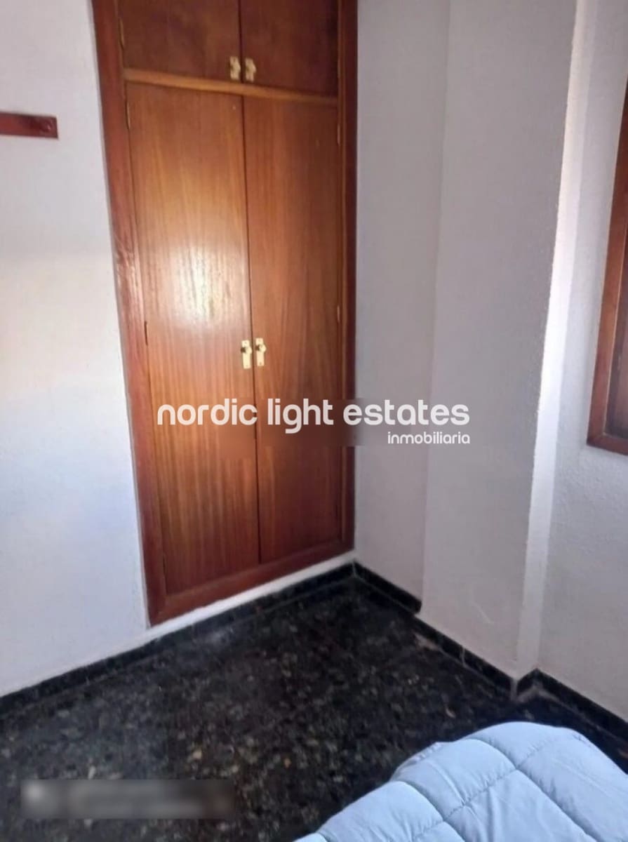 2 Zimmer Apartment zu verkaufen in Malaga Stadt mit Pool - 235.000 € (Ref: 9640667)