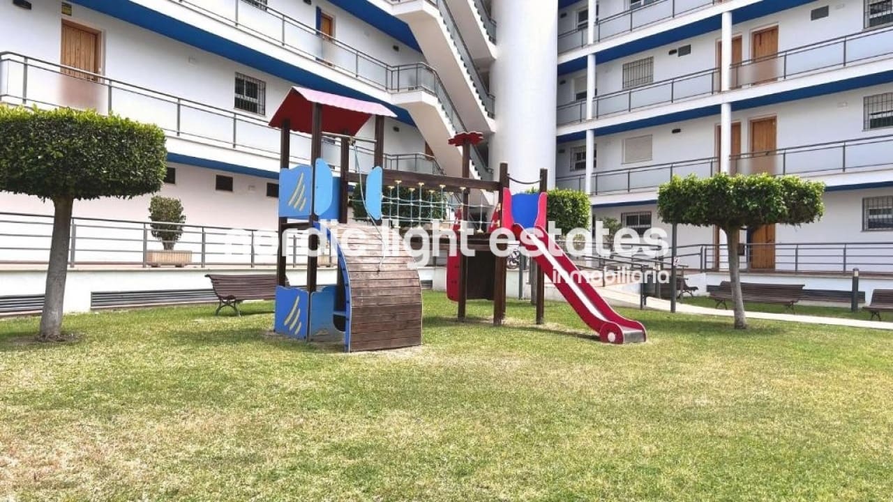 Ático de 1 habitación en Torrox-Costa en venta con piscina garaje - 240.000 € (Ref: 9642174)