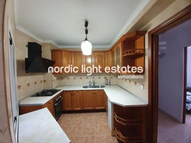 3 soveværelse Lejlighed til salg i Málaga by - € 285.000 (Ref: 9642175)