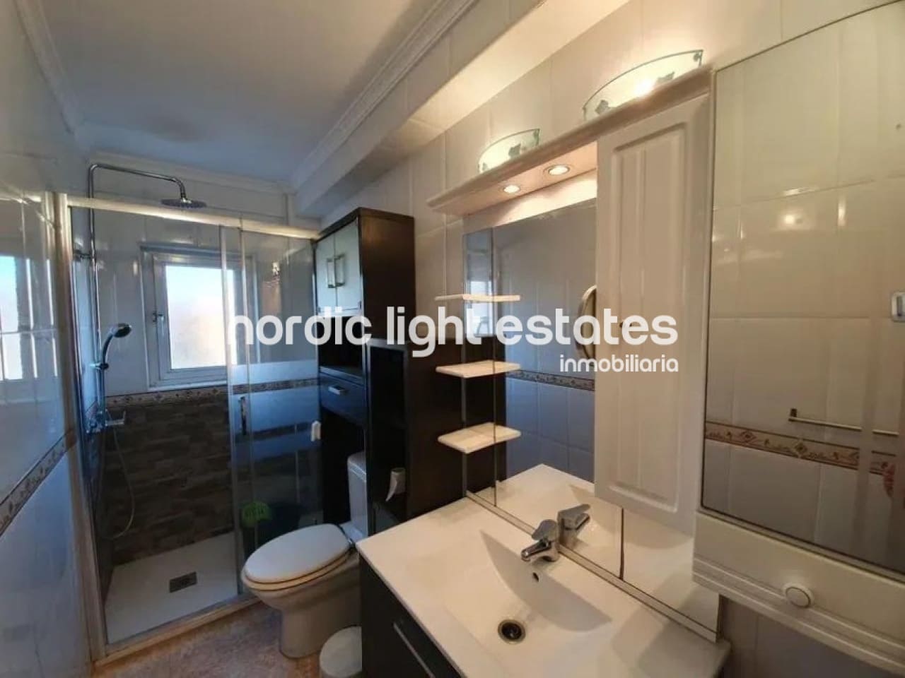 3 soveværelse Lejlighed til salg i Malaga by - € 285.000 (Ref: 9642175)