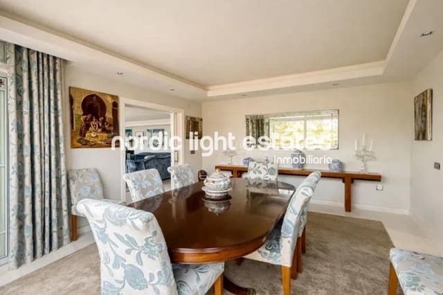 4 chambre Villa/Maison à vendre à El Limonar, Malaga ville avec garage - 2 500 000 € (Ref: 9645661)