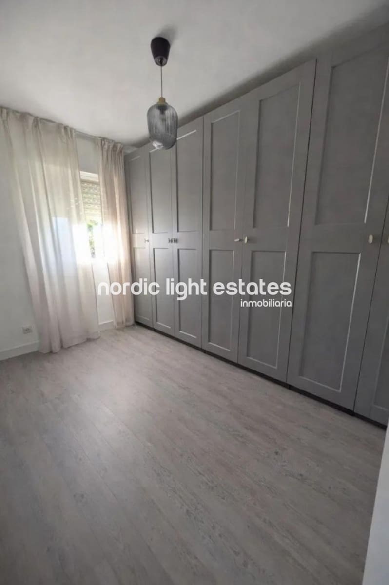 2 sovrum Semi-fristående Villa till salu i Rincon de la Victoria med pool - 420 000 € (Ref: 9645878)