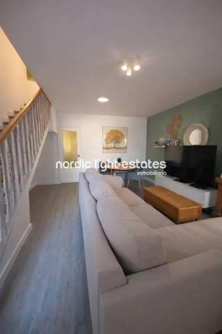 2 sovrum Semi-fristående Villa till salu i Rincón de la Victoria med pool - 420 000 € (Ref: 9645878)