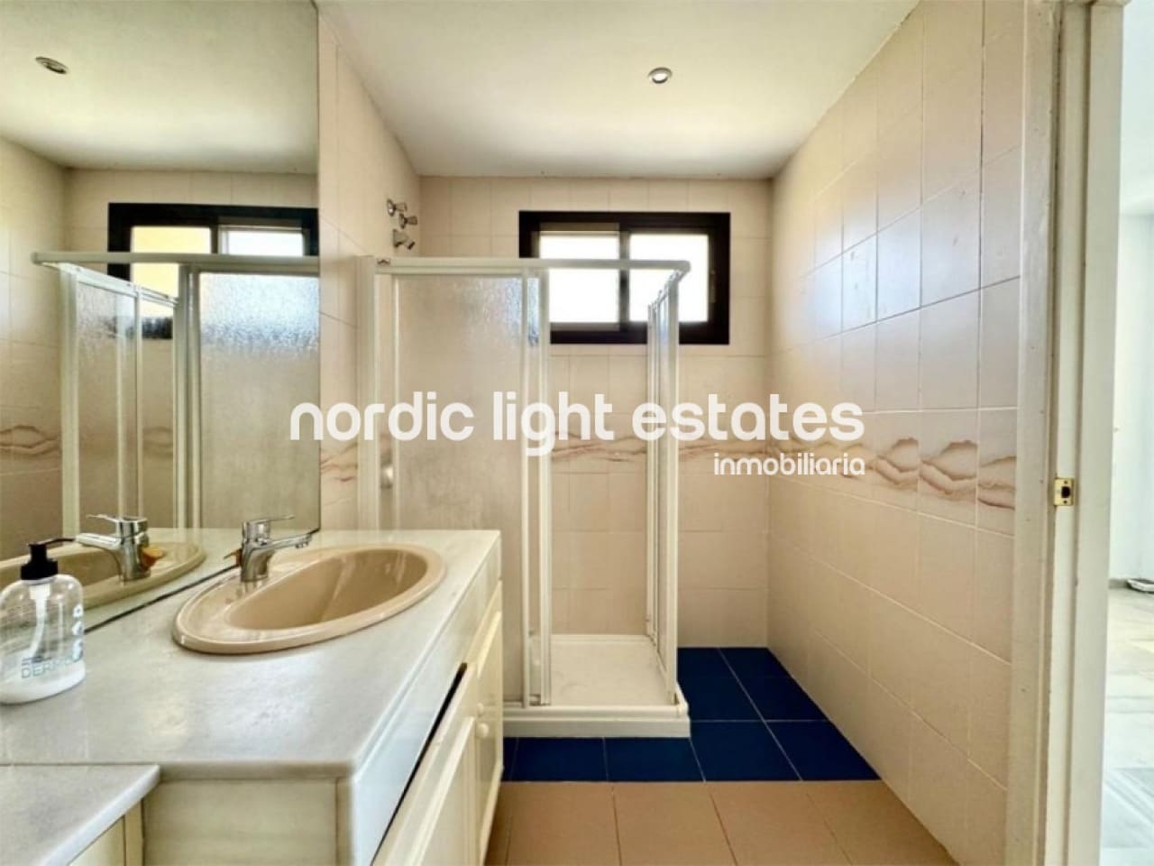 3 quarto Apartamento para venda em Torremolinos com piscina garagem - 950 000 € (Ref: 9645879)