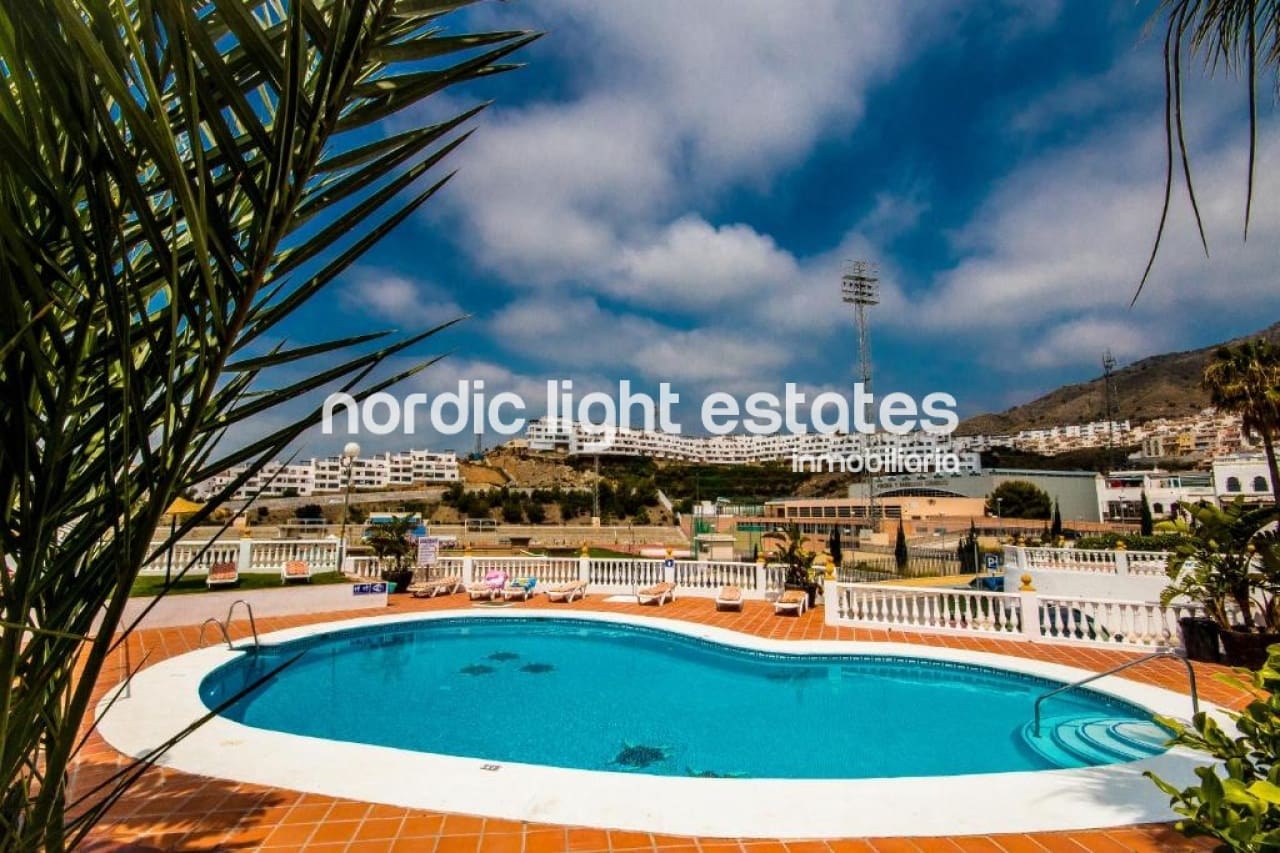 3 soverom Leilighet til salgs i Nerja med svømmebasseng - € 360 000 (Ref: 9649929)