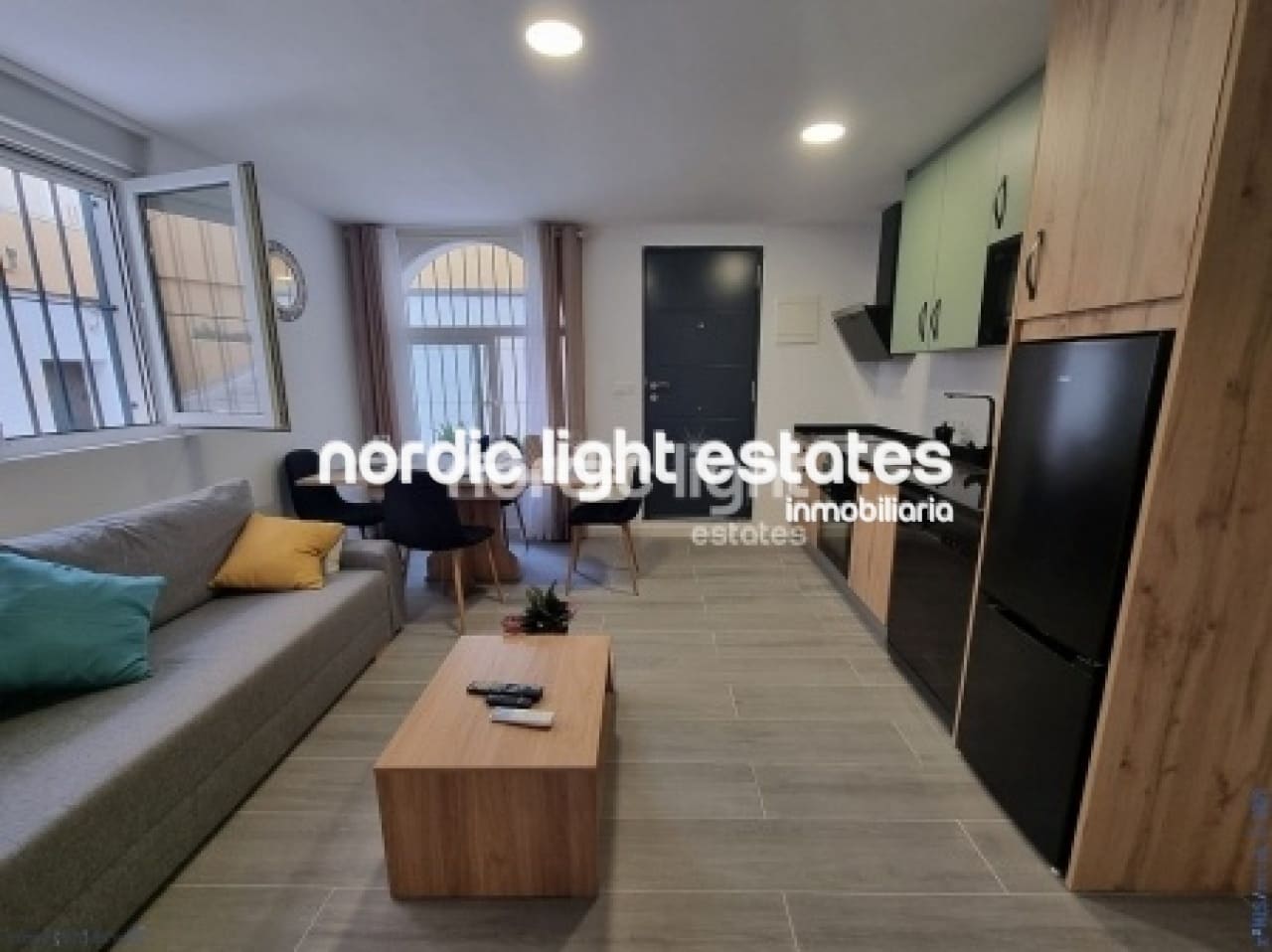 Estudio de 1 habitación en Torrox-Costa en venta - 179.000 € (Ref: 9652463)