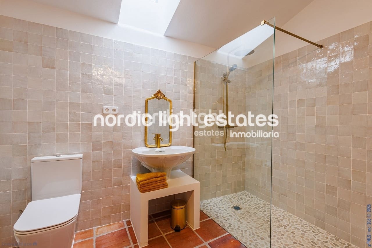 3 sovrum Semi-fristående Villa till salu i Comares - 350 000 € (Ref: 9669067)