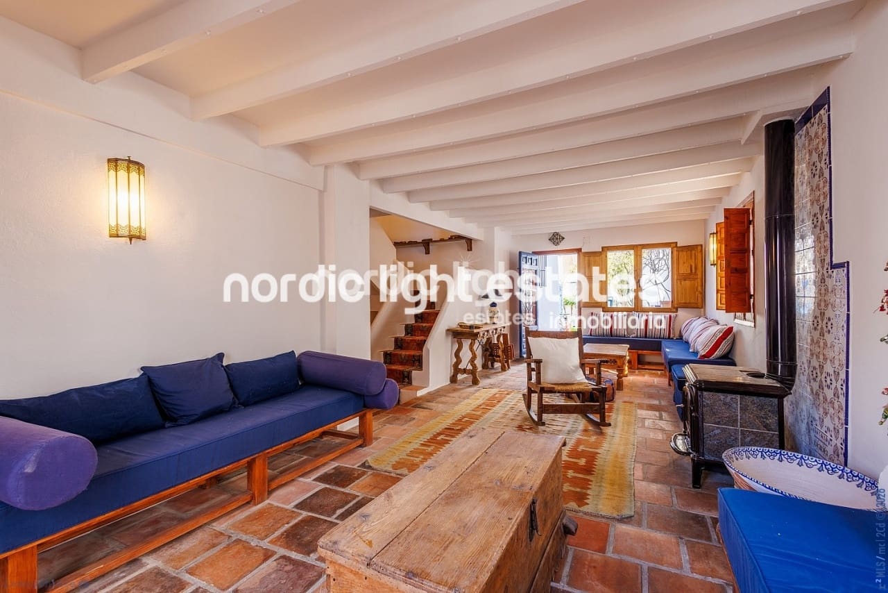 3 sovrum Semi-fristående Villa till salu i Comares - 350 000 € (Ref: 9669067)
