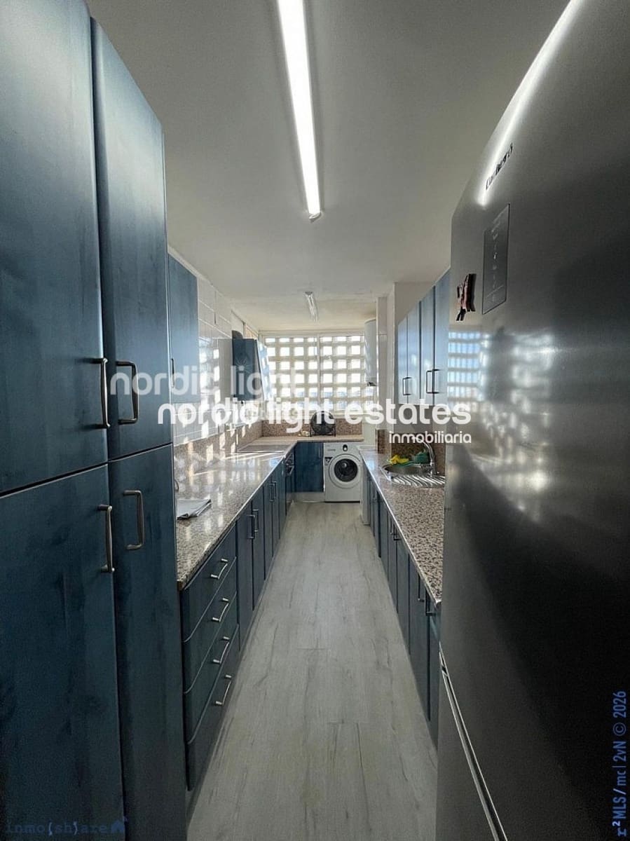 3 bedroom Apartment for sale in Torre del Mar with pool garage - € 330,000 (Ref: 9675917)