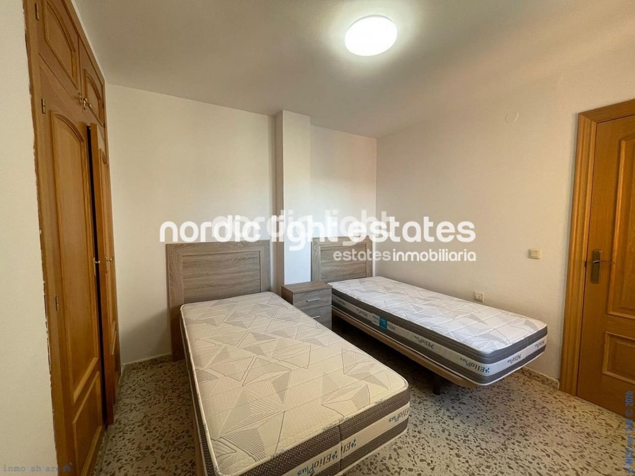 3 bedroom Apartment for sale in Torre del Mar with pool garage - € 330,000 (Ref: 9675917)