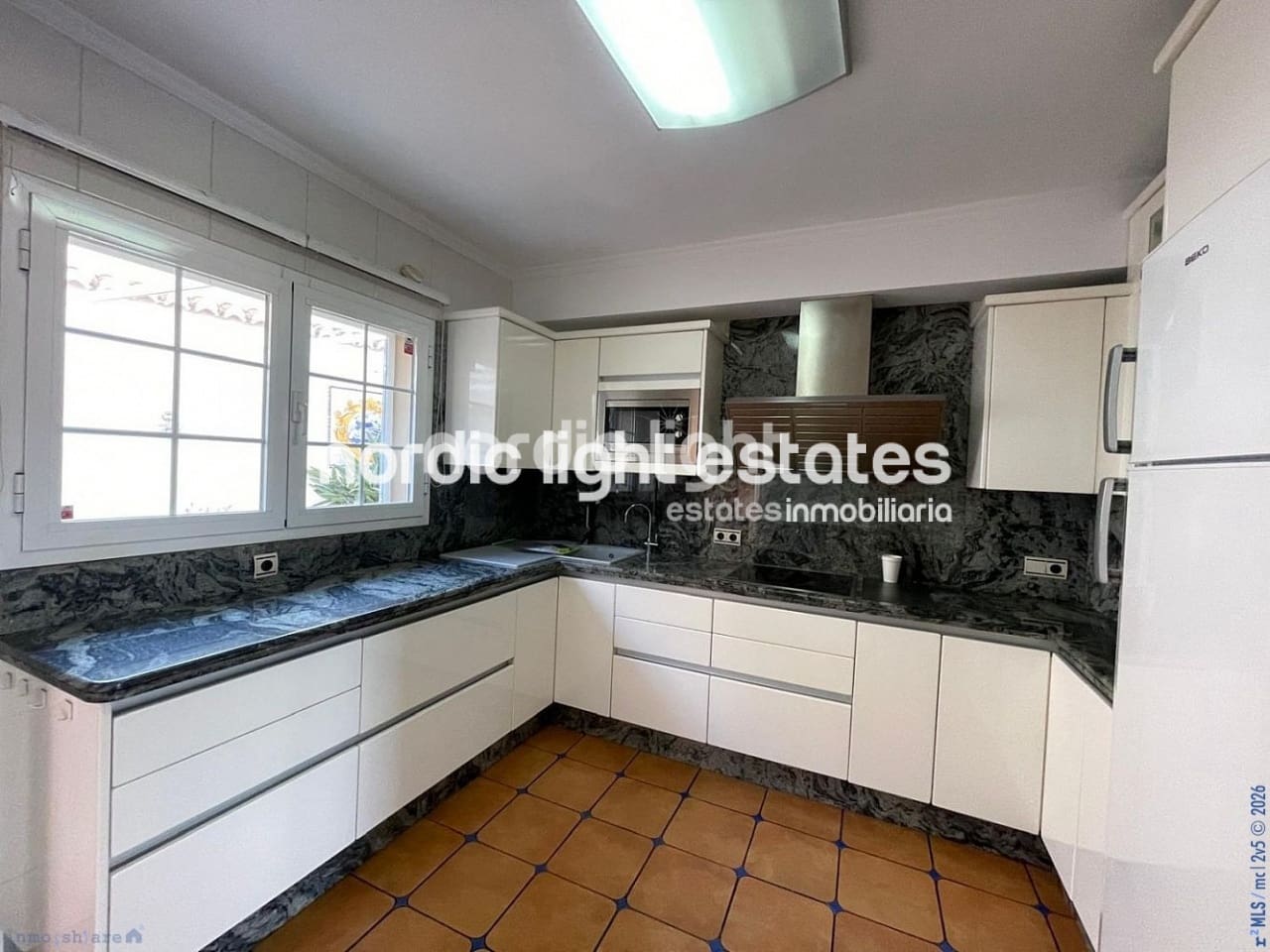 5 quarto Moradia para venda em Caleta de Velez com garagem - 995 000 € (Ref: 9679067)