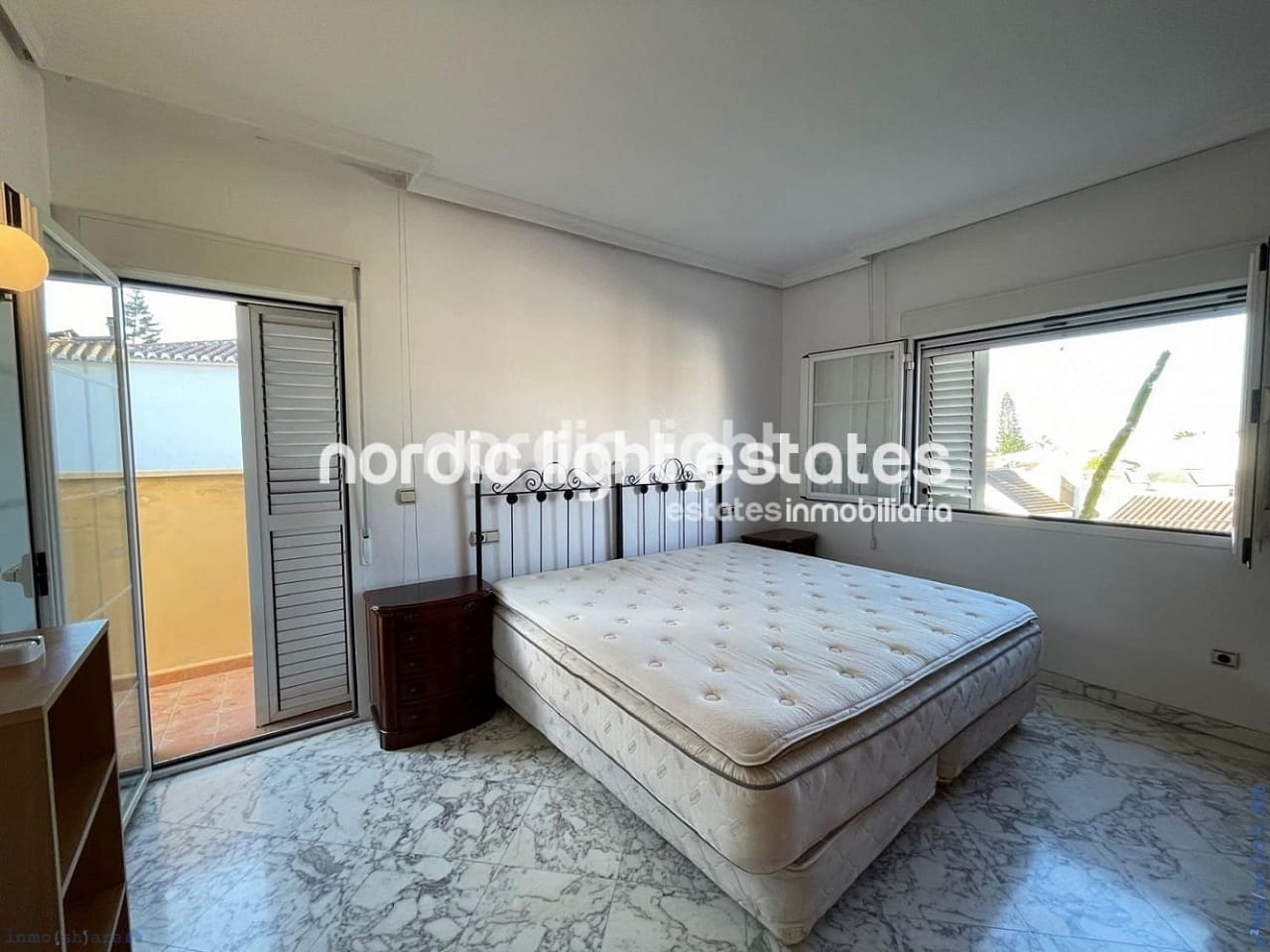 5 quarto Moradia para venda em Caleta de Velez com garagem - 995 000 € (Ref: 9679067)
