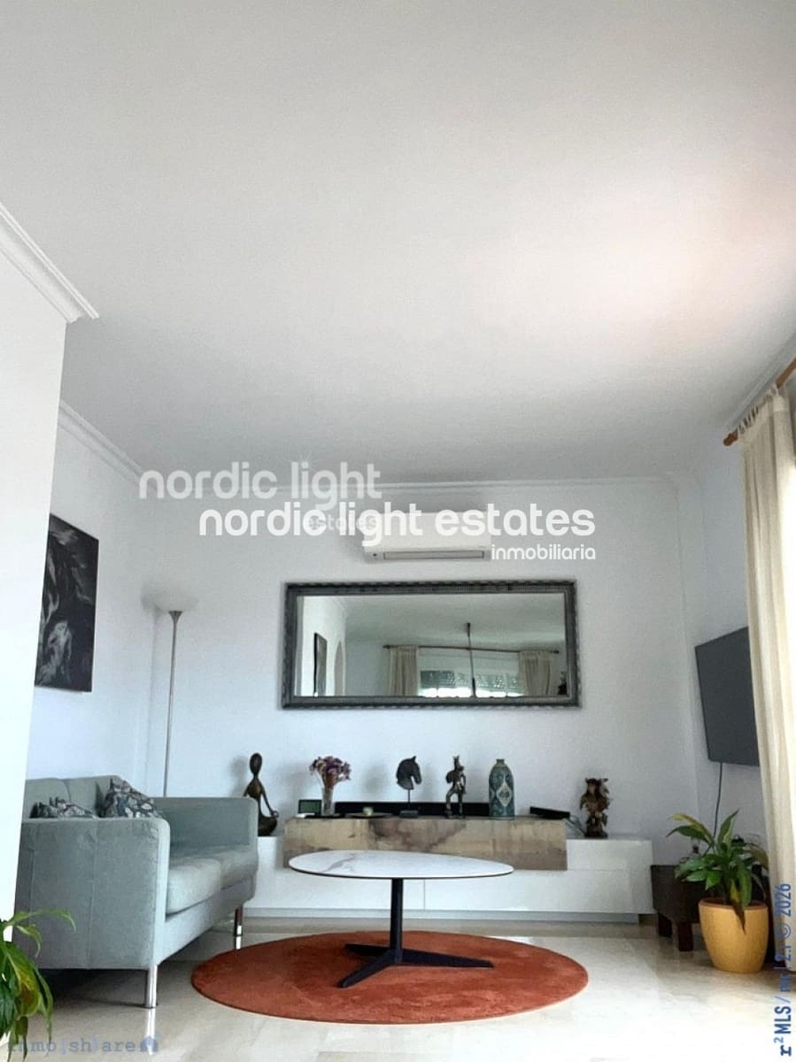 Chalet de 4 habitaciones en Caleta de Vélez en venta con piscina garaje - 669.000 € (Ref: 9679068)