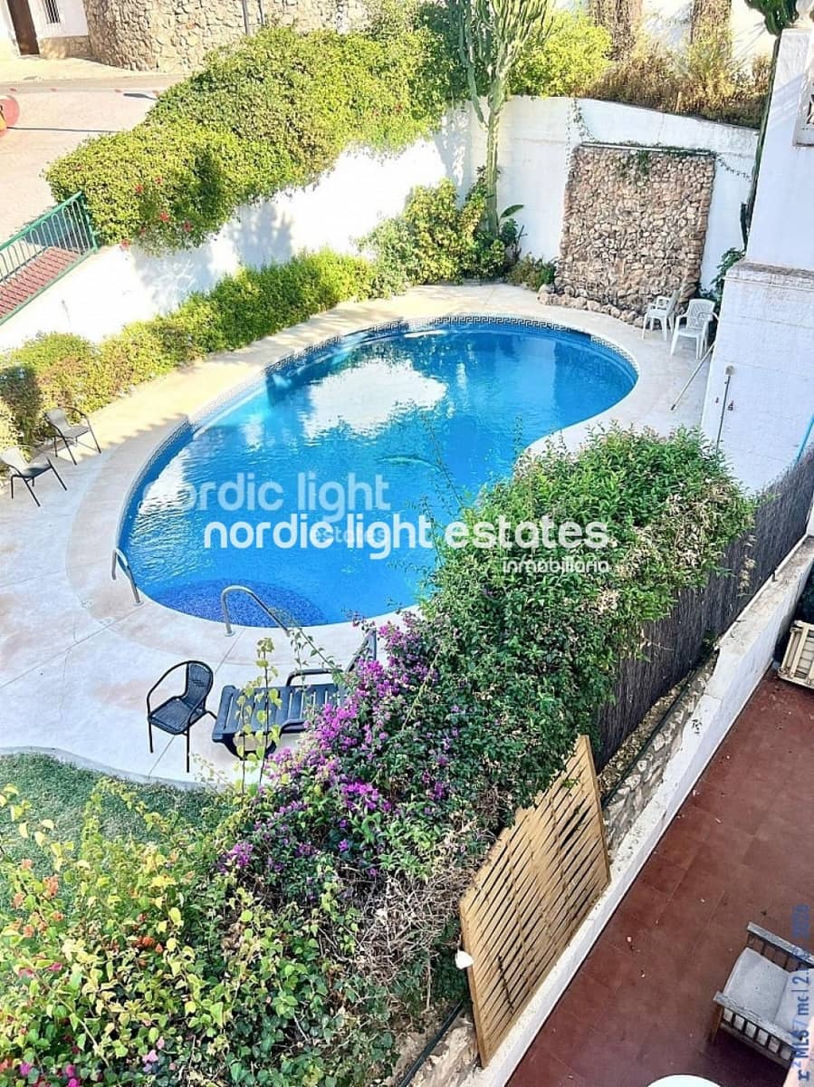 Chalet de 4 habitaciones en Caleta de Vélez en venta con piscina garaje - 669.000 € (Ref: 9679068)