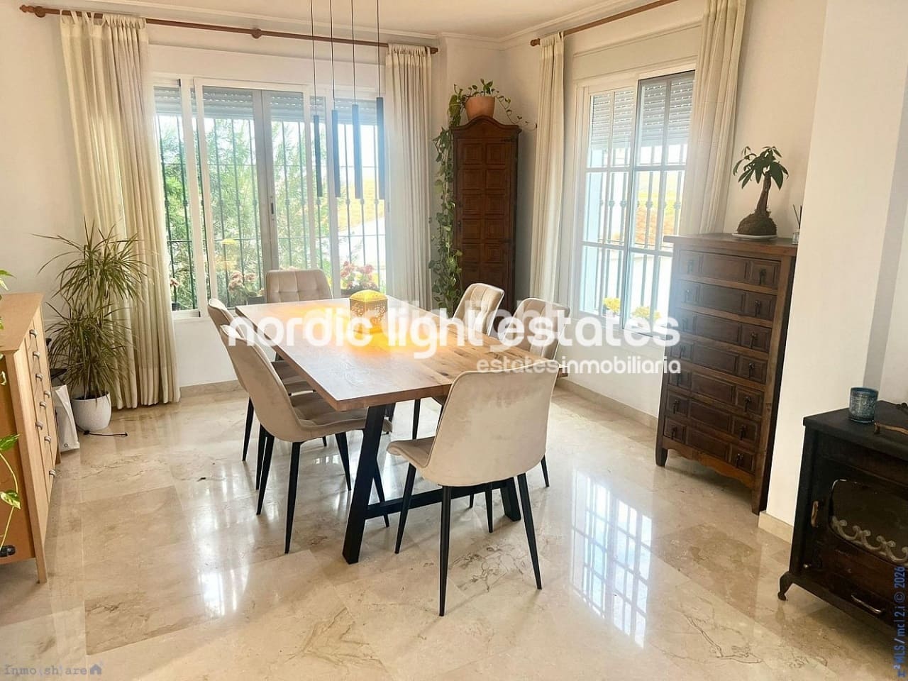 Chalet de 4 habitaciones en Caleta de Vélez en venta con piscina garaje - 669.000 € (Ref: 9679068)