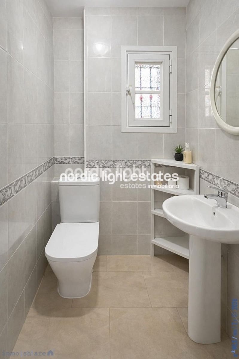 Chalet de 4 habitaciones en Caleta de Vélez en venta con piscina garaje - 669.000 € (Ref: 9679068)