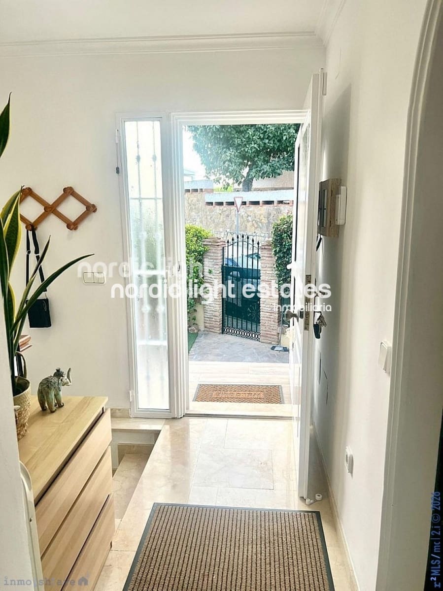 Chalet de 4 habitaciones en Caleta de Vélez en venta con piscina garaje - 669.000 € (Ref: 9679068)