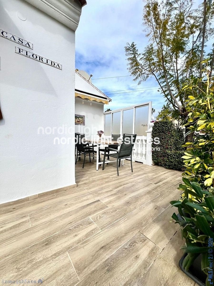 Chalet de 4 habitaciones en Caleta de Vélez en venta con piscina garaje - 669.000 € (Ref: 9679068)